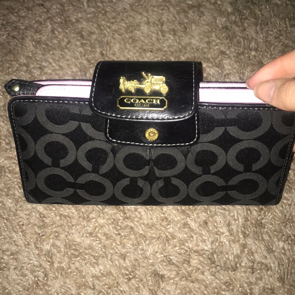 COACH black and blush pink snap wallet